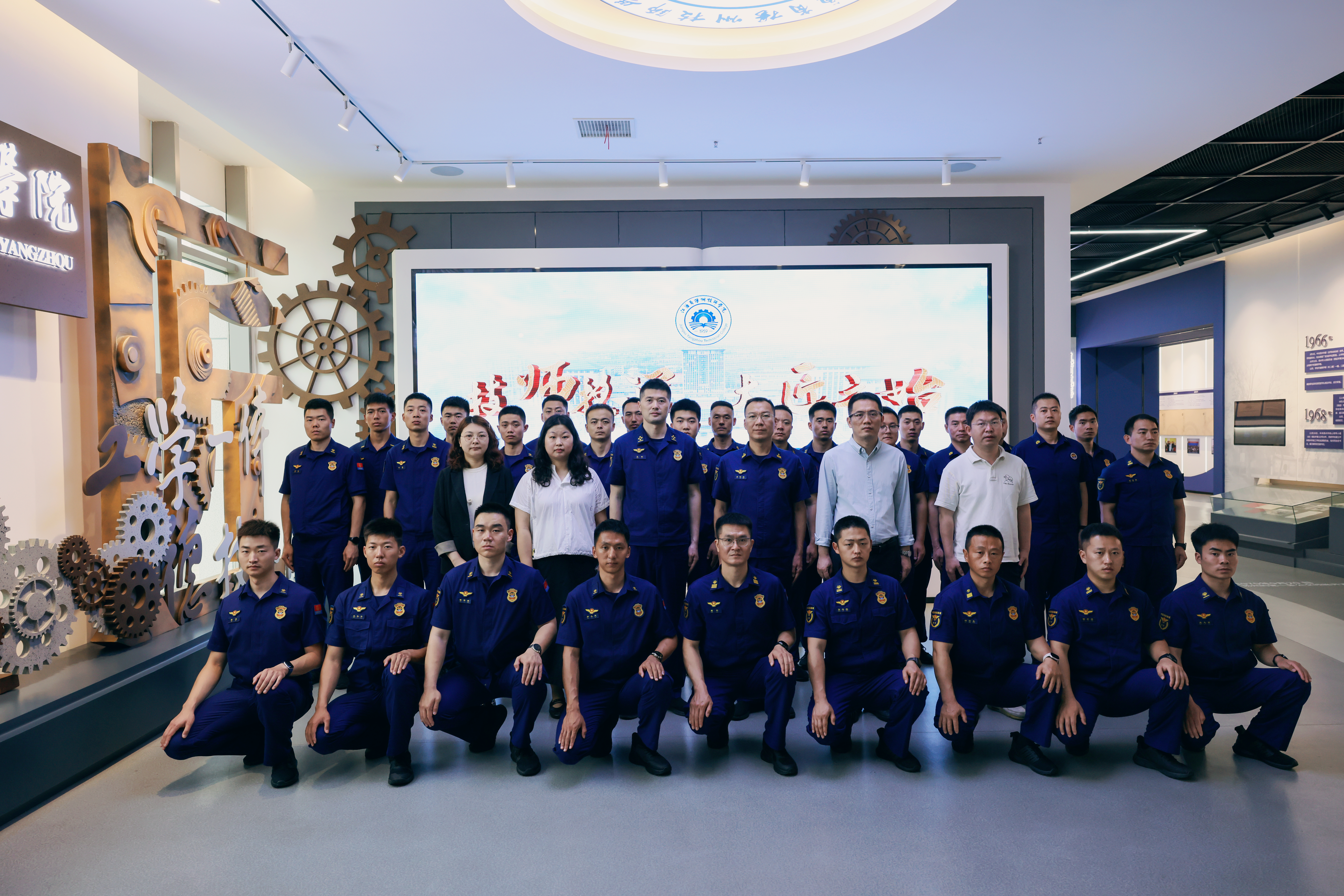 图片2.jpg 图片2.jpg